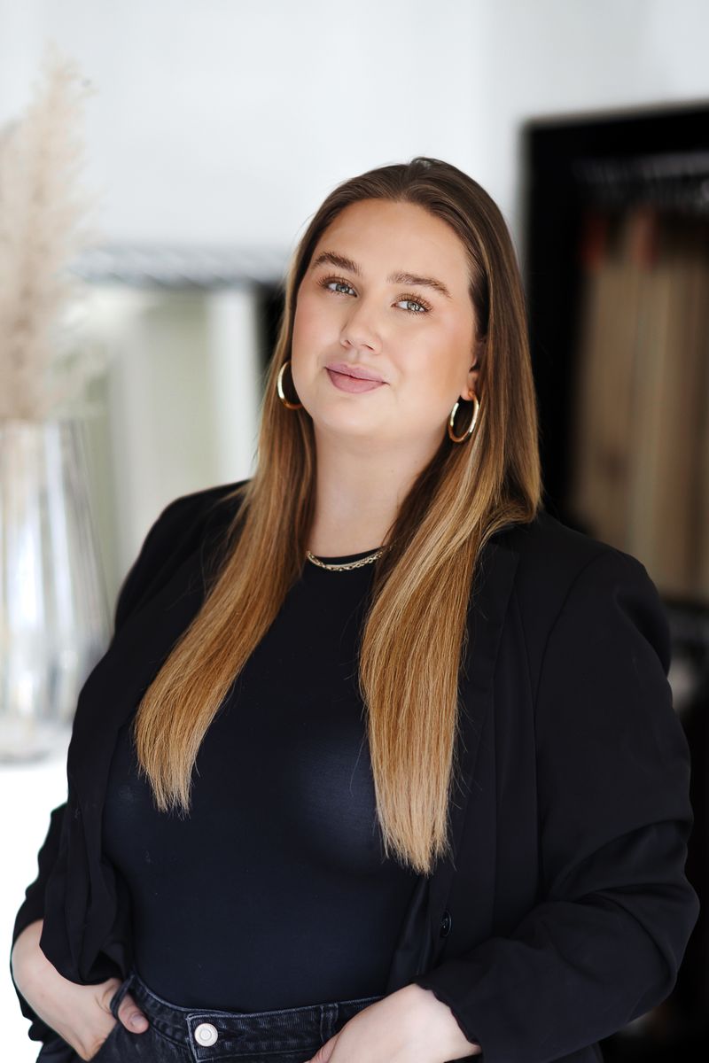 Vanessa – Stylistin für Blond und Extensions, Salon Ayhan Haare & Gesicht Blieskastel